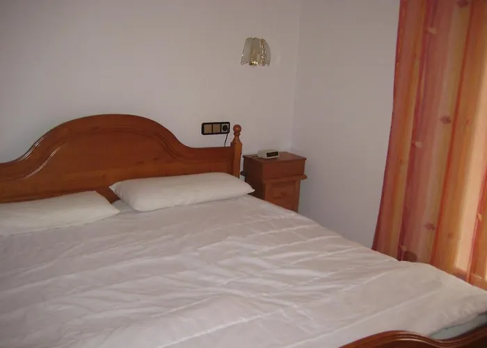 Almeria 3 *